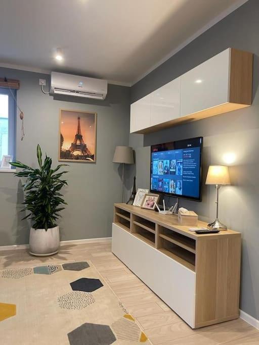 Premium Appartment In Onesti Exterior photo